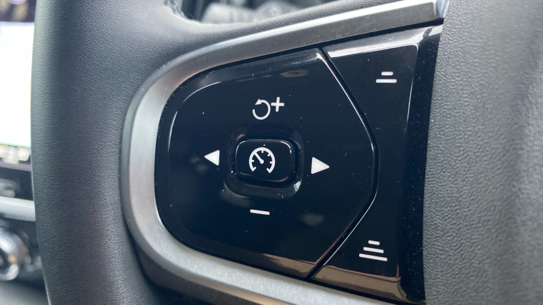 Volvo V60 2.0 B4P Plus Dark 5dr Auto [7 speed] Petrol Estate